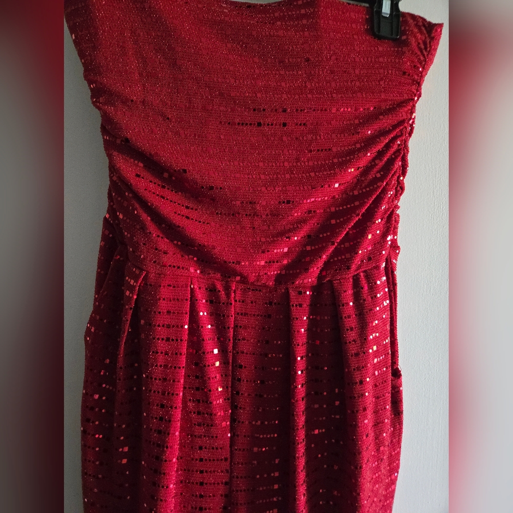 Red Sequin Strapless Jumpsuit NWOT🔥🔥 - Picture 7 of 11